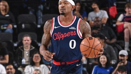 赛事分析-重返凤凰城比尔被嘘声淹没 状态回升之路任重道远