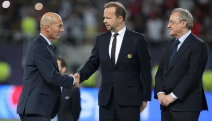 赛事分析-【观察】曼联炒了索帅，皇马却慌了？