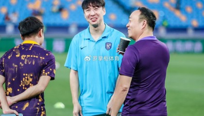 开云官网-曝37岁前国脚即将退役！18年的坚守，他是中国后卫 “铁血样本”？|任航|中超|三镇|超级杯|武汉三镇_新浪体育_新浪新闻