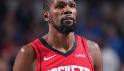 开云官网-NBA今日里程碑！麦康纳3000助攻，3人创生涯新高，杜兰特超越老詹