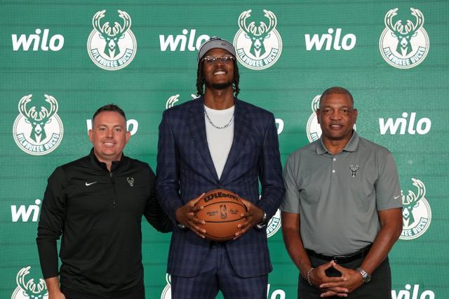 1758556850654082692.jpg 2224026440.0.jpg