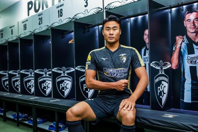 1689292897177010515.jpg 朴志洙.jpg